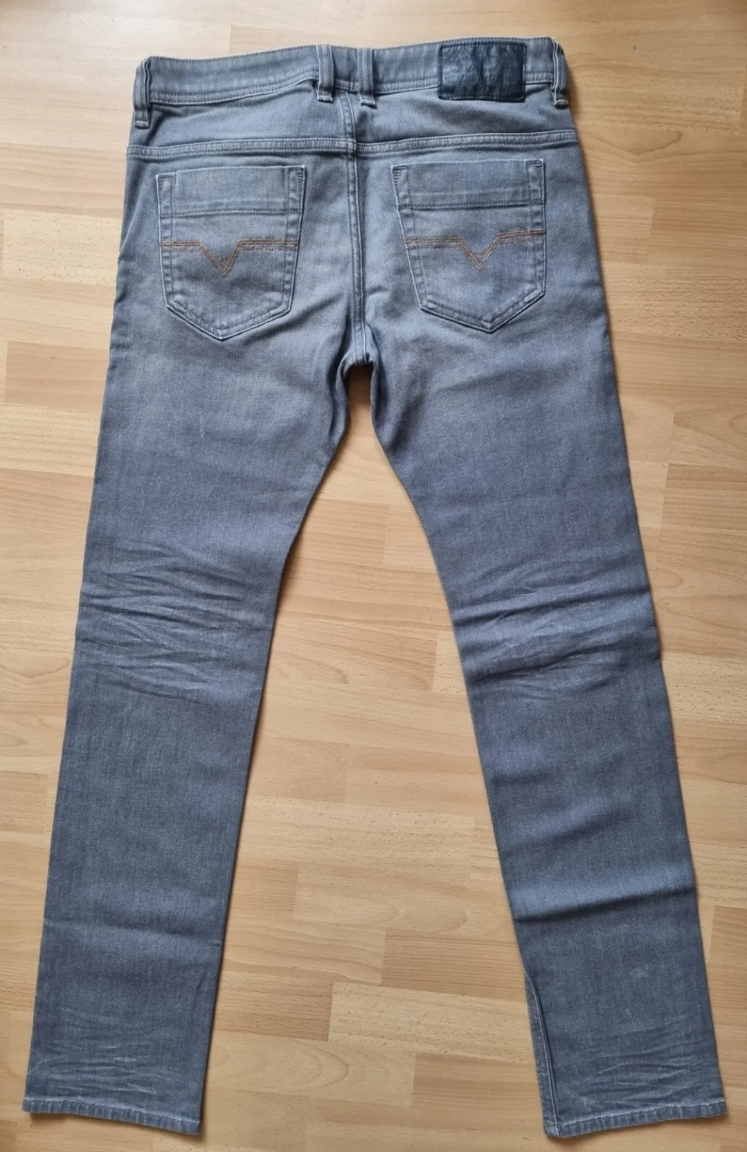 Diesel Herren Jeans Safado R39N8 Grau Straight Used Look Stretch Neu