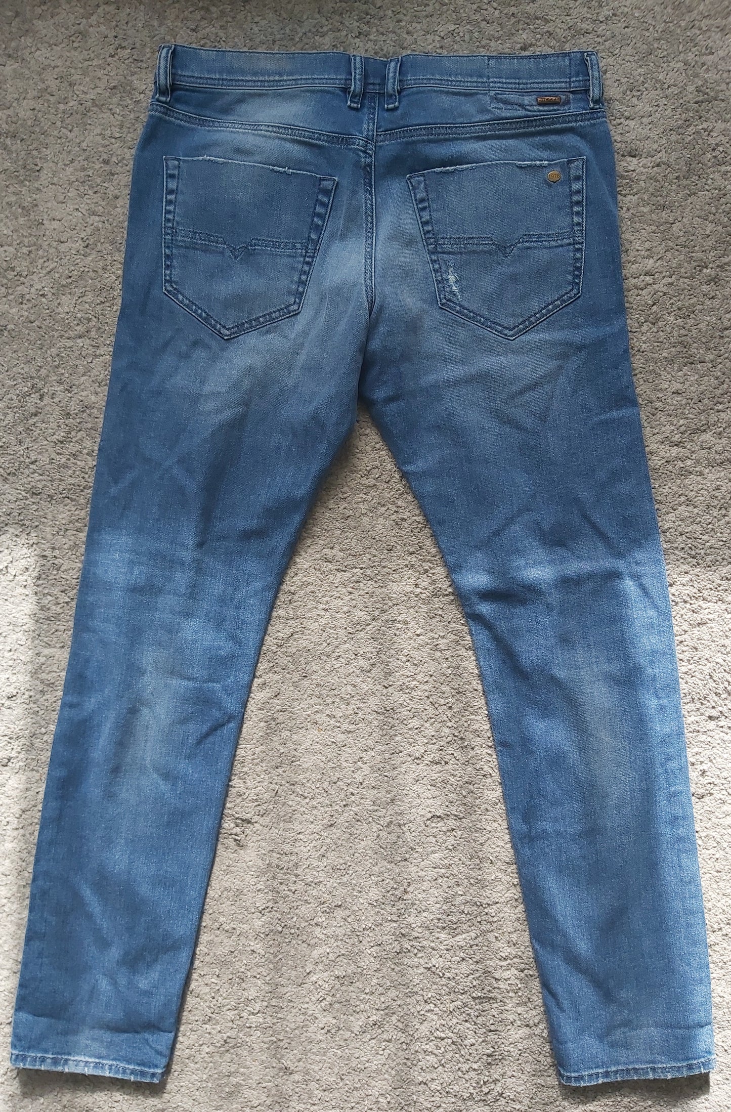 Diesel Herren Jeans Tepphar 0669Y Blau Slim Vintage Stretch Neu