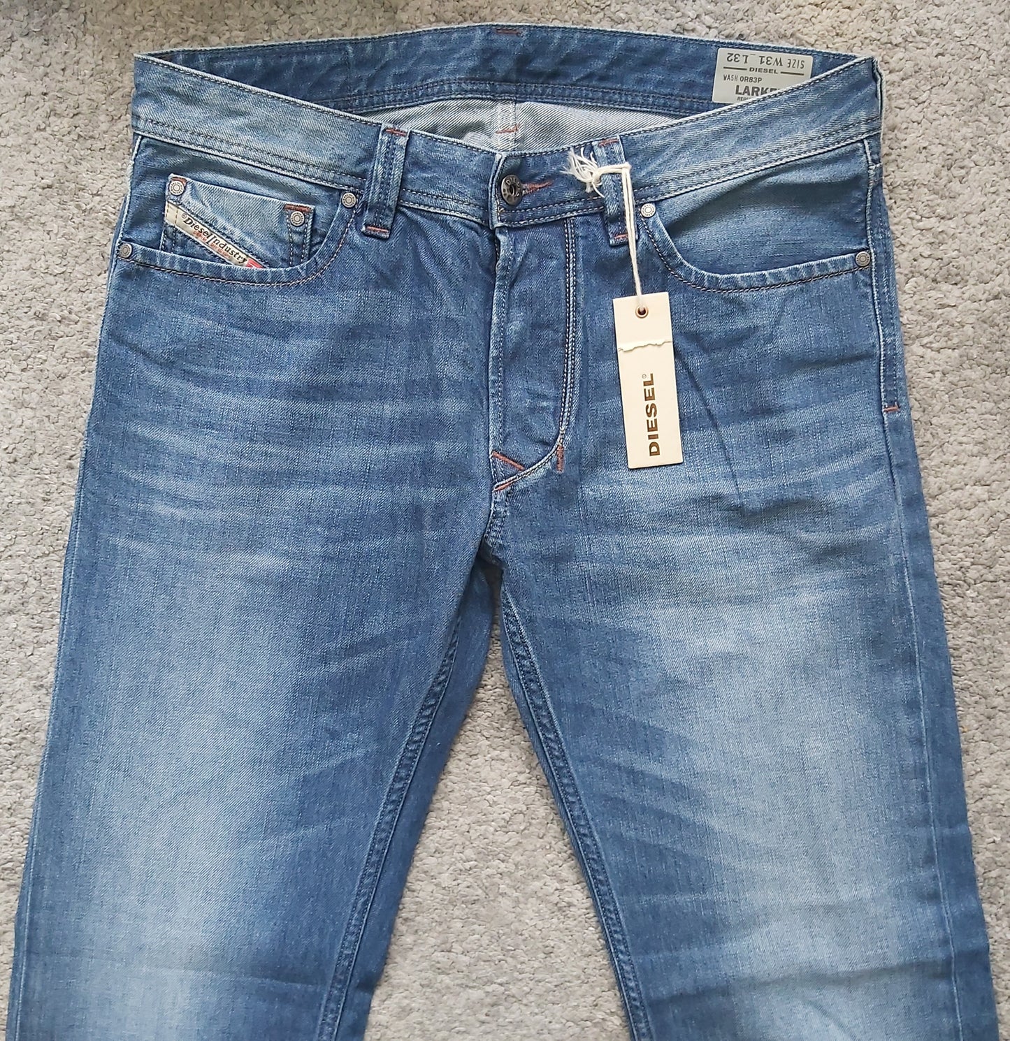 Diesel Herren Jeans Larkee 0842P Regular Straight Neu