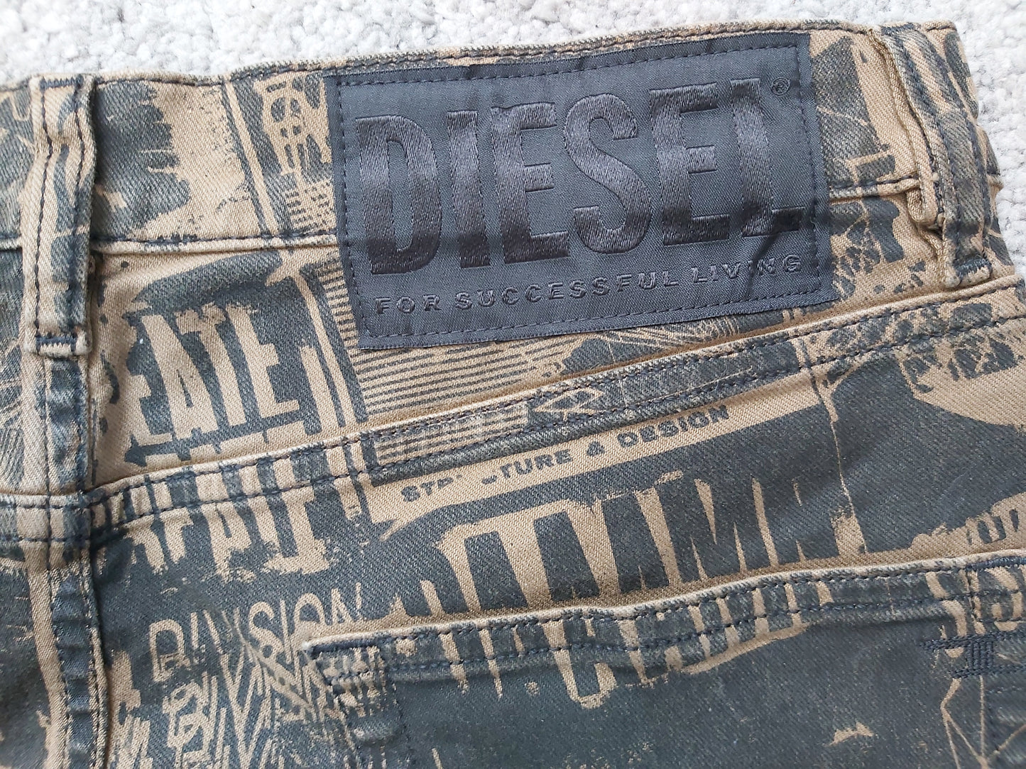 Diesel Herren Jeans D-Strukt 009GB Schwarz Beige Tapered Stretch Neu