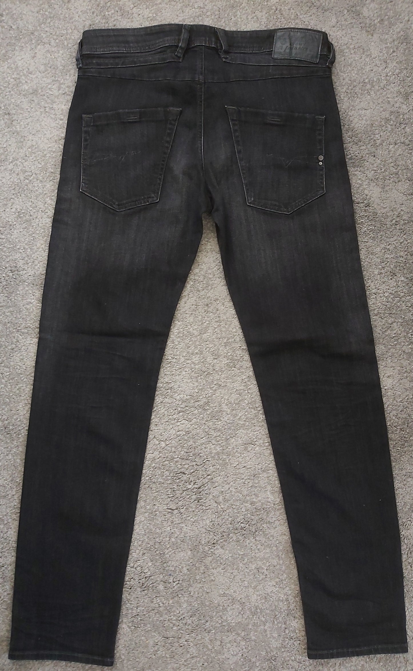 Diesel Herren Jeans Belter-R R8AM7 Schwarz Regular Slim Tapered Stretch Neu